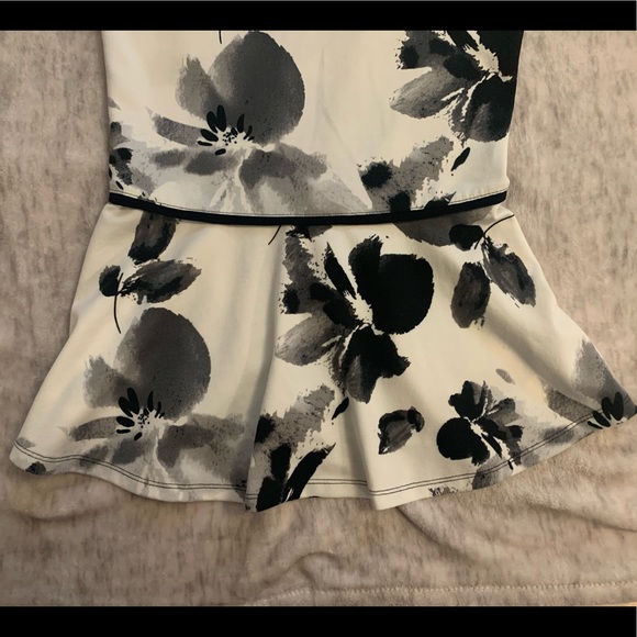 Ricki’s Floral Peplum Top - Picture 4 of 6